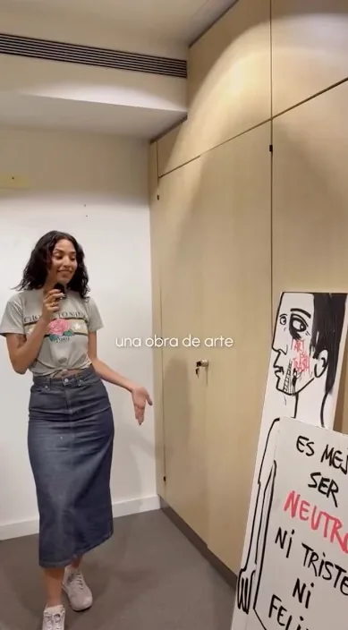 Art is cash – street art in Barcelona: scene from the Art Is Trash video by Francisco de Pájaro