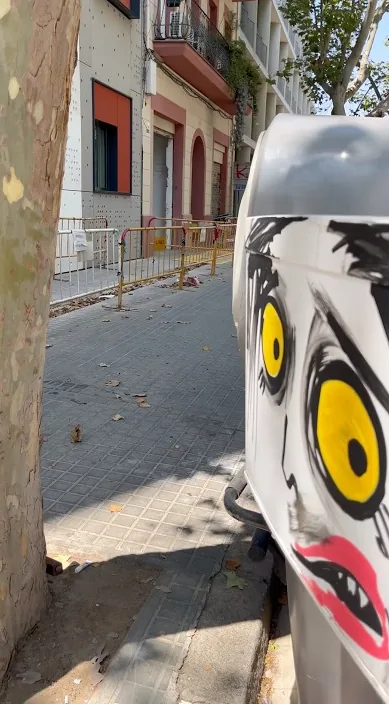 Declaración de intenciones – street art in Barcelona: scene from the Art Is Trash video by Francisco de Pájaro