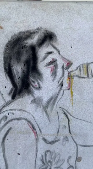 Mi madre – street art: scene from the Art Is Trash video by Francisco de Pájaro